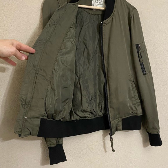 Bomber Jacket - Picture 5 of 9
